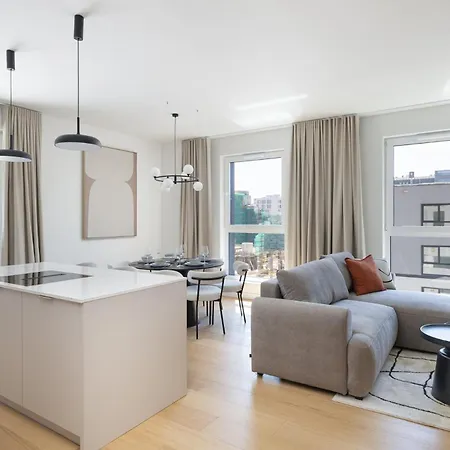 Lejlighed 3-bedroom Mokotow With Tarrace Warszawa